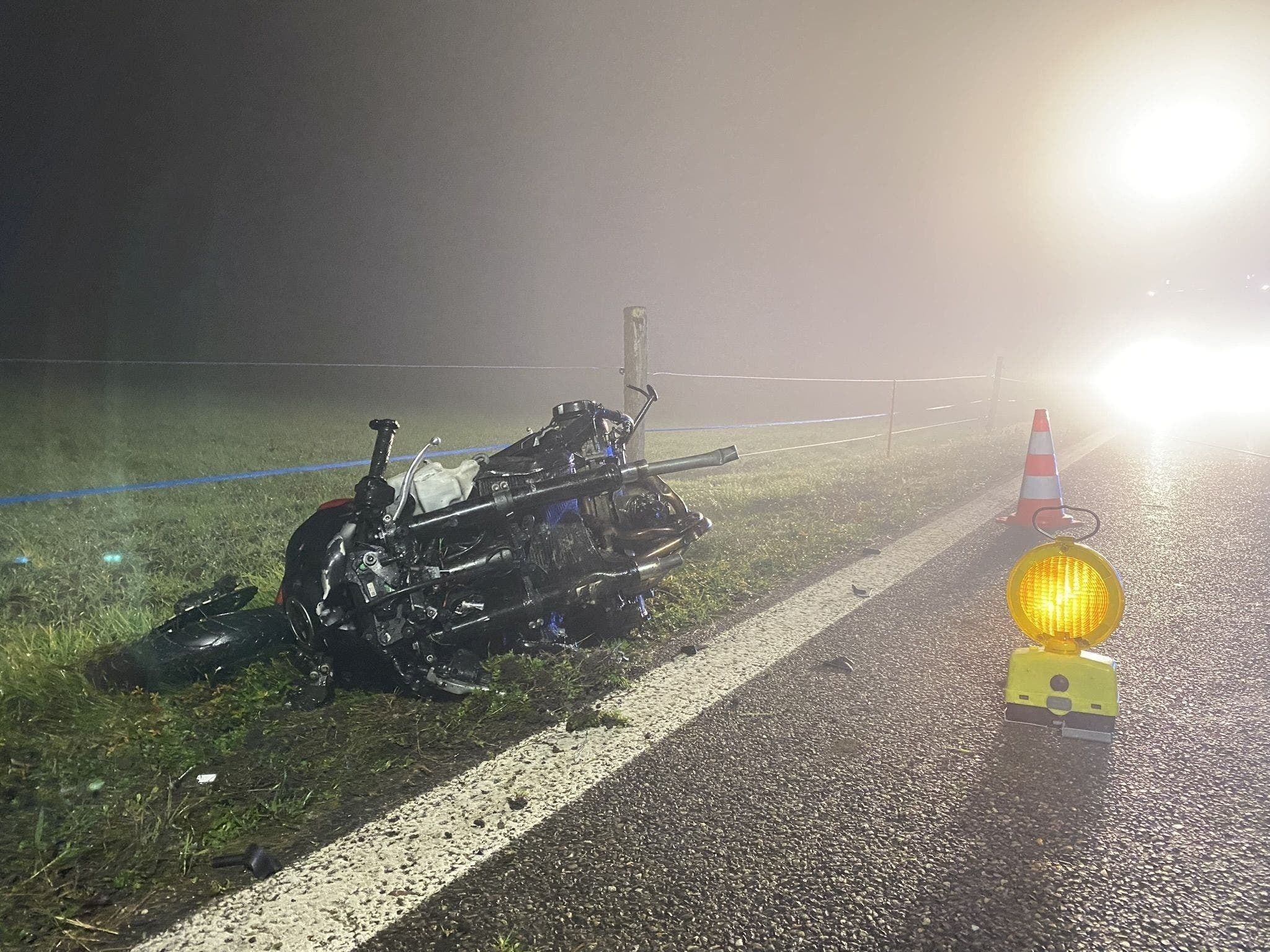„Ich Habe Alles Verloren!“: Nach Tödlichem Unfall: Betrüger Erbeuten 45.000 Euro – Warnung! - 5w9l11b