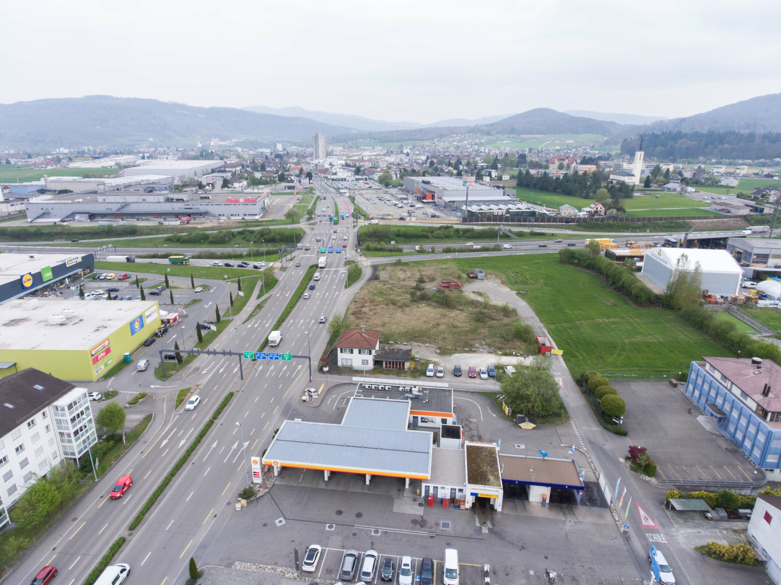 Oftringen aus der Luft, aufgenommen im April 2017