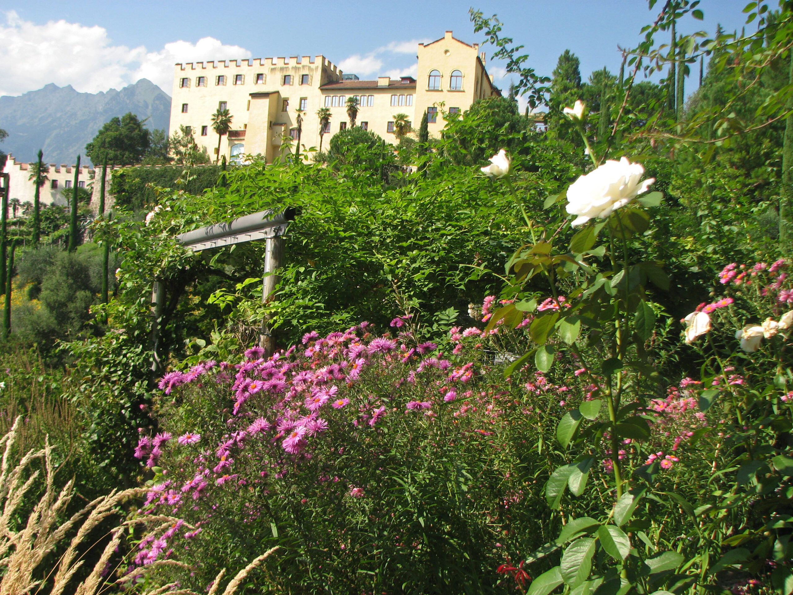 Suedtirol-Meran-Schloss-Trauttmansdorff
