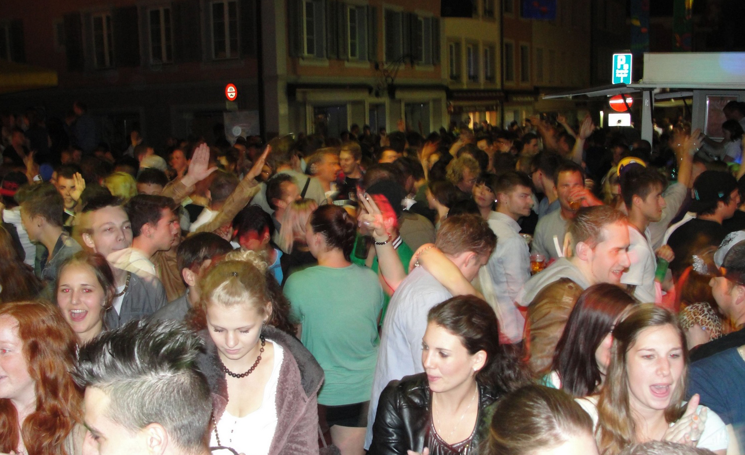 Zapfenstreich