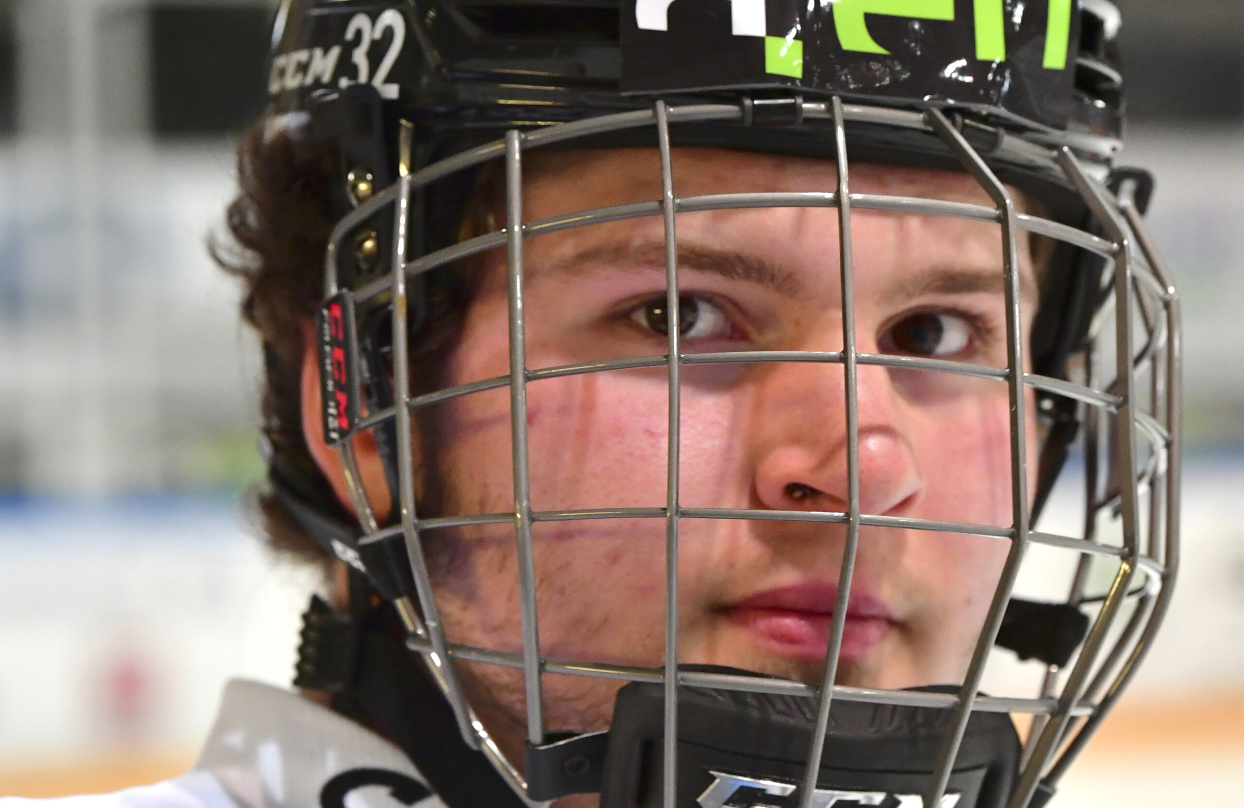 Der 18jährige Mason McTavish aus Kanada spielt neu beim EHC Olten